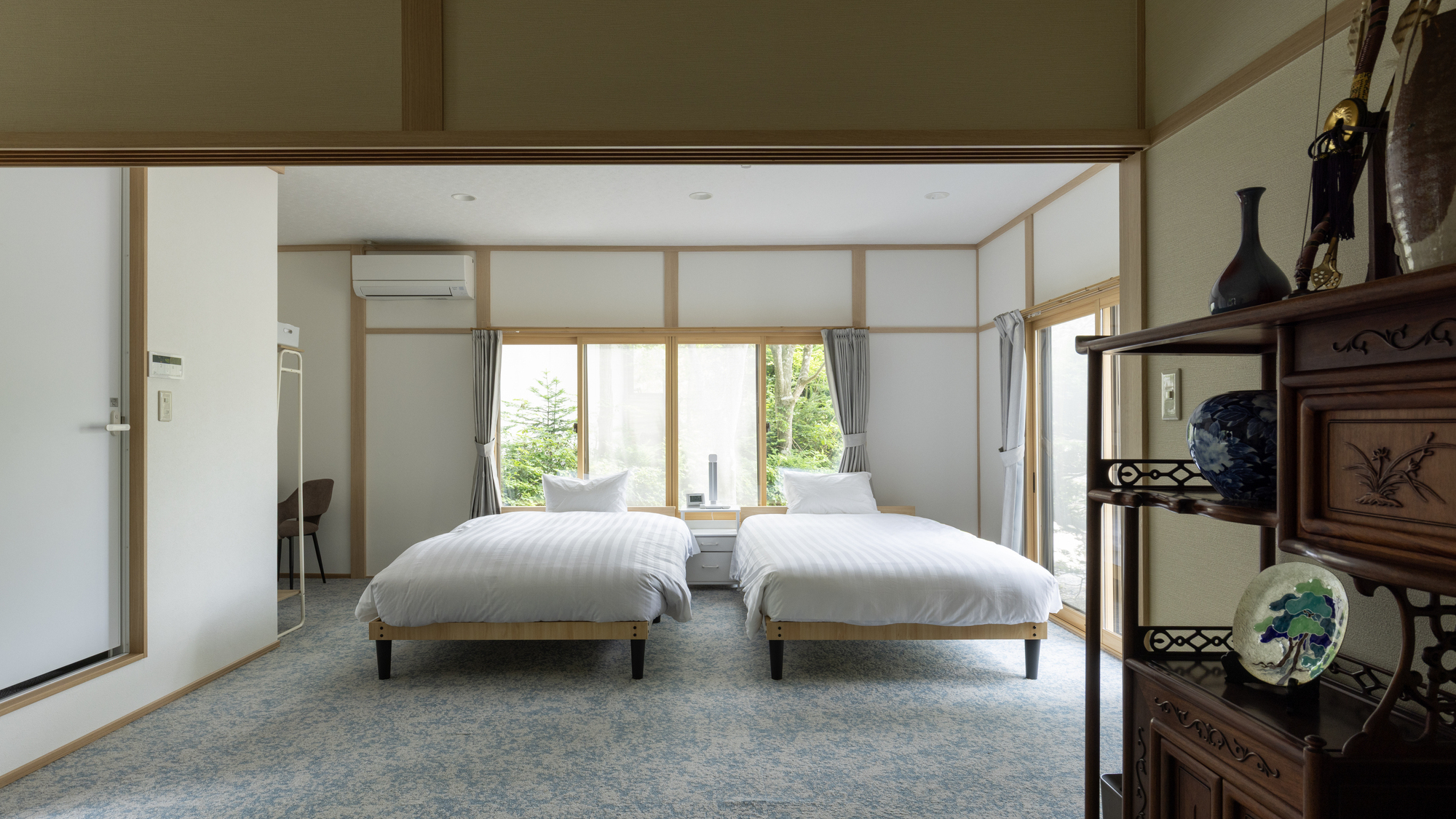 軽井沢フォーシーズホテル ― 価格を抑えて拠点だけ確保する