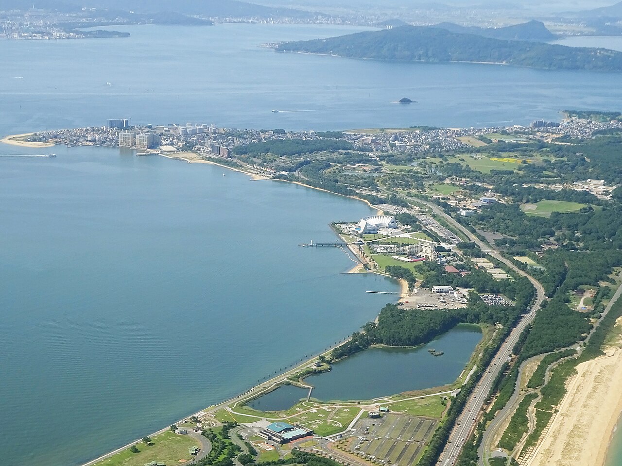 Marine world uminonakamichii aerialshot.jpg