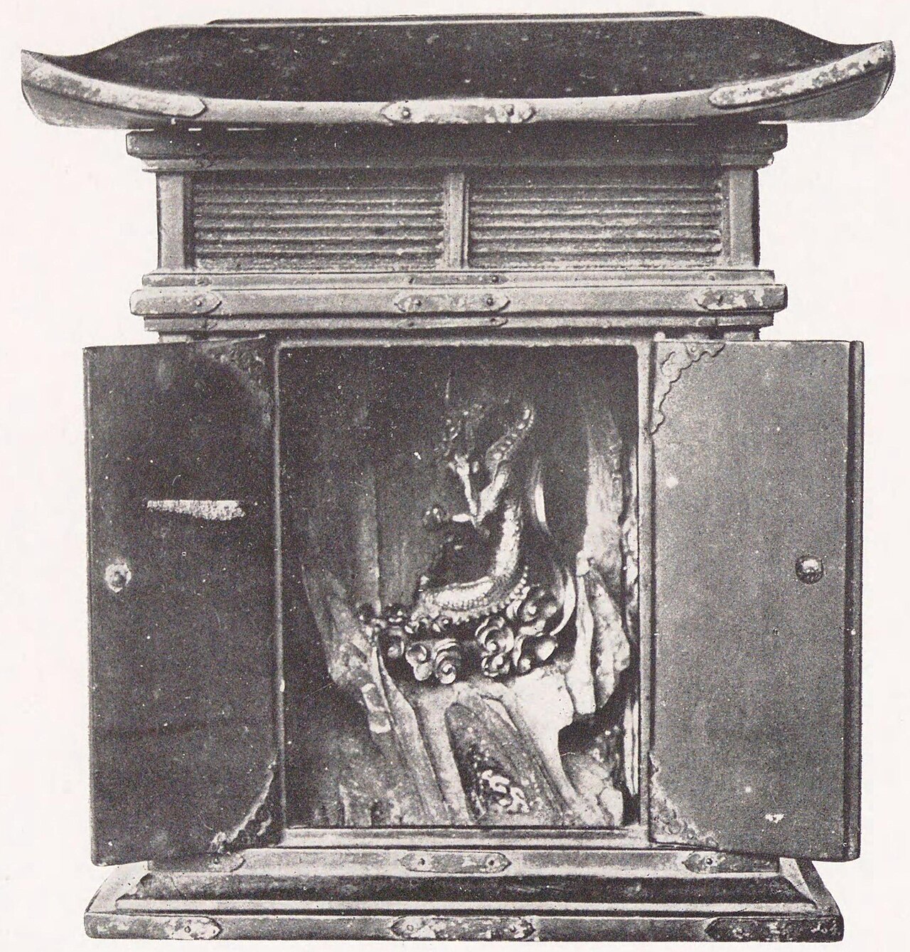 Gilt bronze statue of the Water God in the small cabinet (Kongobuji Temple, Koyasan).jpg